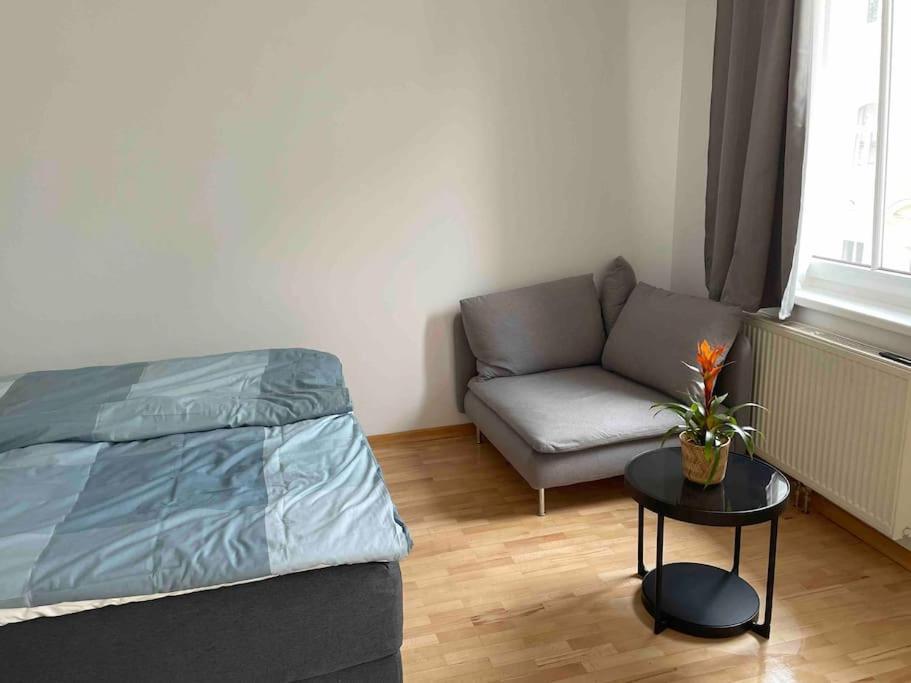 Apartment Next To Mariahilferstrasse Viena Exterior foto